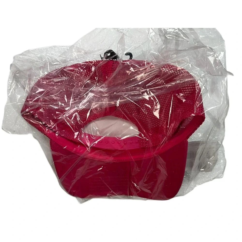 NWT Alo Yoga | District Trucker Hat‎ in Pink Summer Crush
